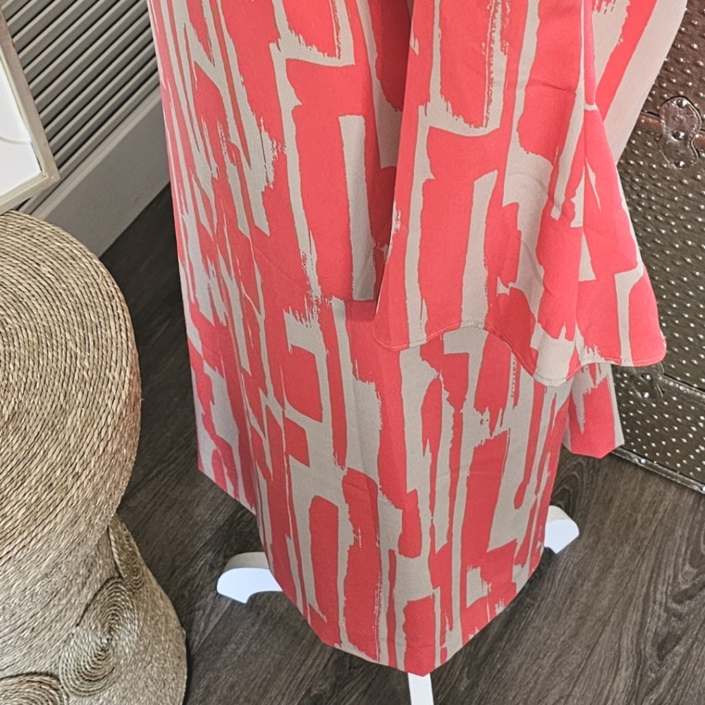 VIBRANT PENCIL DRESS🩷 - Picture 6 of 13